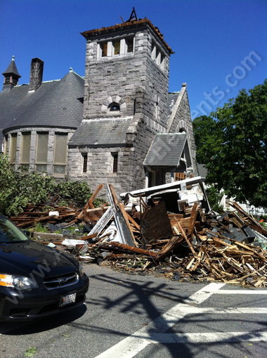 Unitarian Universalist Parish without its steeple during restoration.